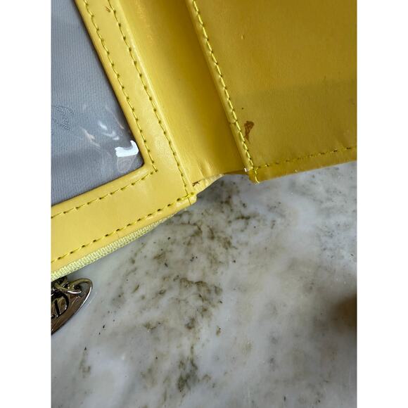 Vintage Whiting & Davis Pale Yellow Mesh Trifold Wallet - Picture 8 of 10